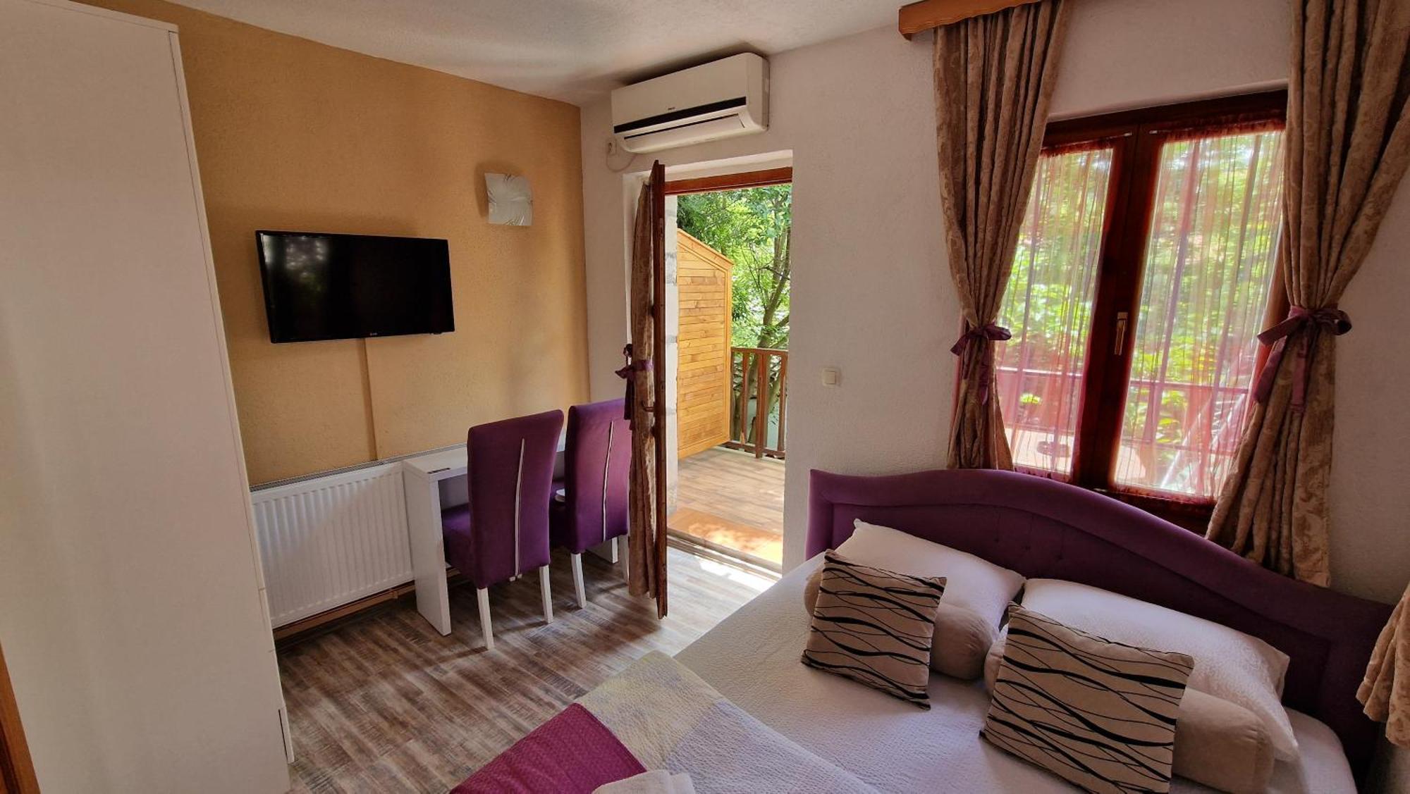 Pansion Oscar Summer Garden Μόσταρ Εξωτερικό φωτογραφία