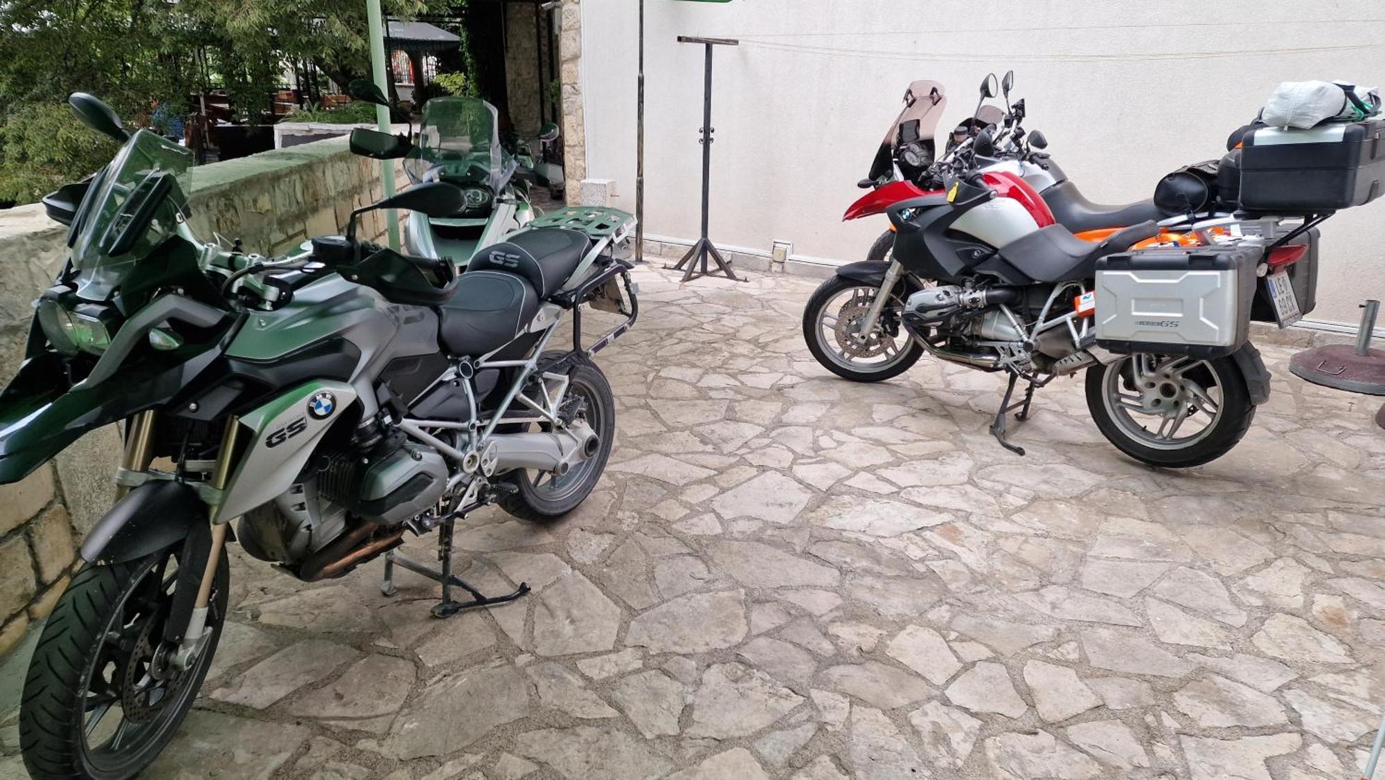 Pansion Oscar Summer Garden Μόσταρ Εξωτερικό φωτογραφία
